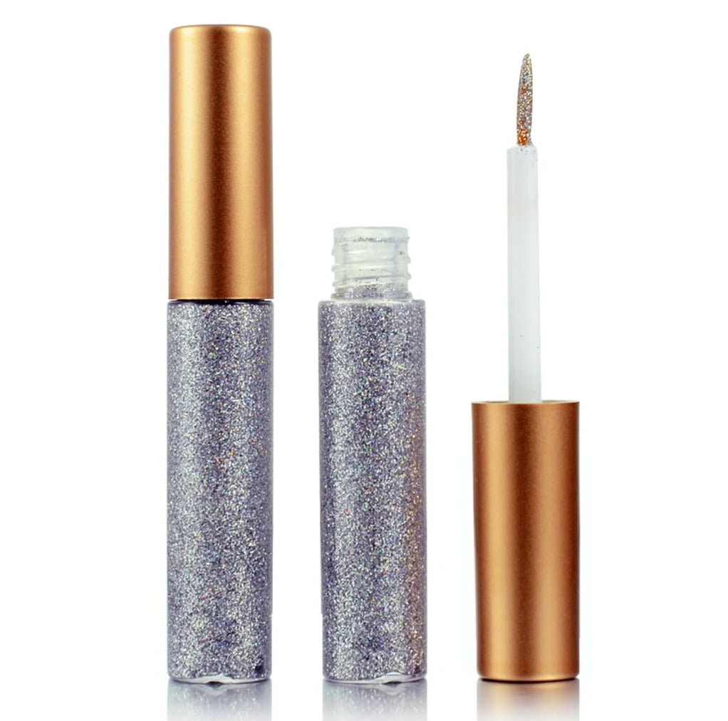 Corrector de contorno en un tono beige o marrón claro.