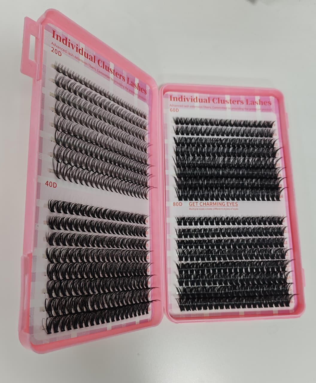 Kit de extensiones de pestañas postizas tipo racimo.