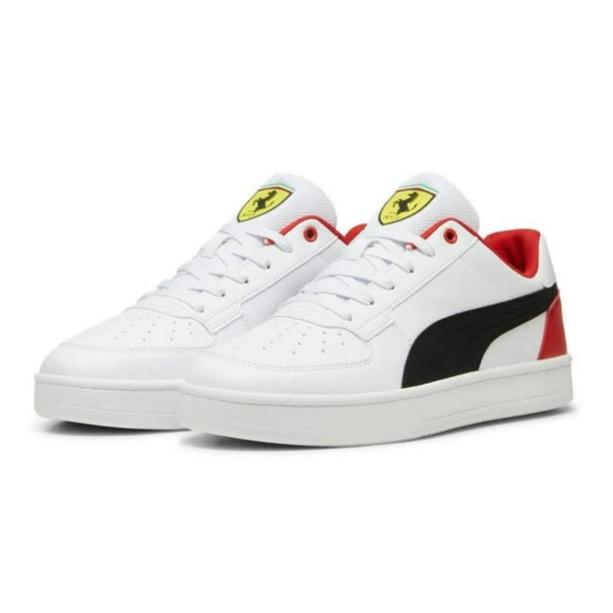 Tenis deportivos blancos con detalles negros y rojos, talla 8.5.