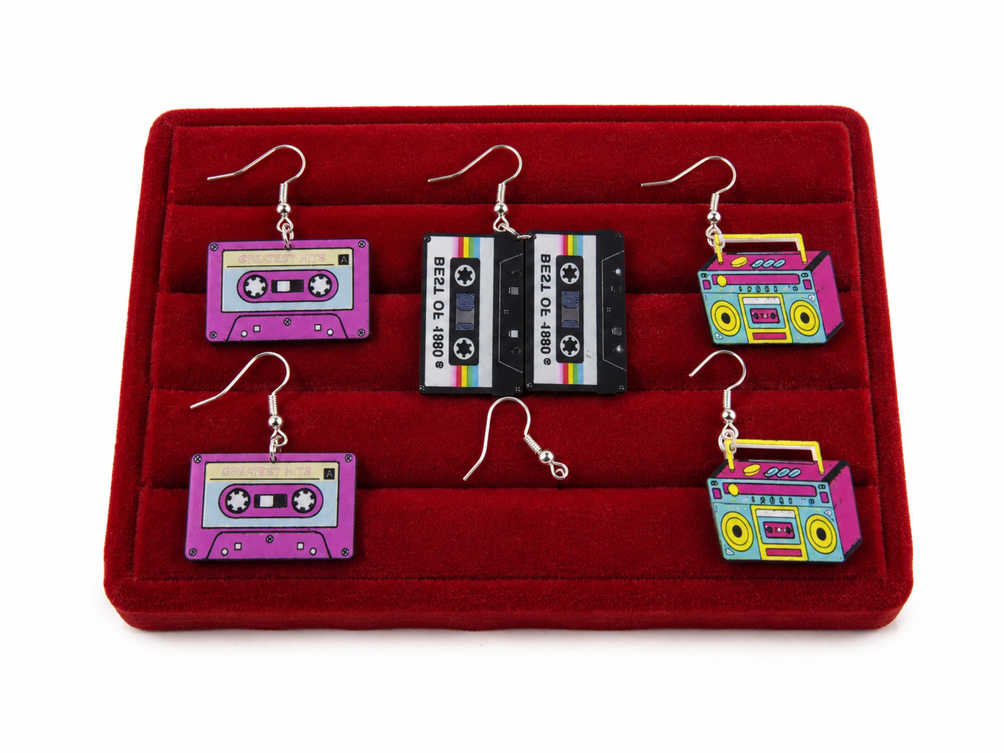 Set de Aretes Colgantes Retro con Diseños de Casete y Radio.