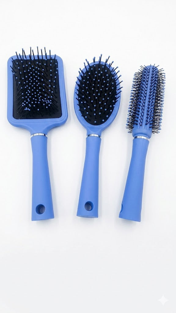 Set incluye cepillos de diseño azul con cerdas de nailon flexibles diseñados para desenredar y reducir la rotura del cabello.