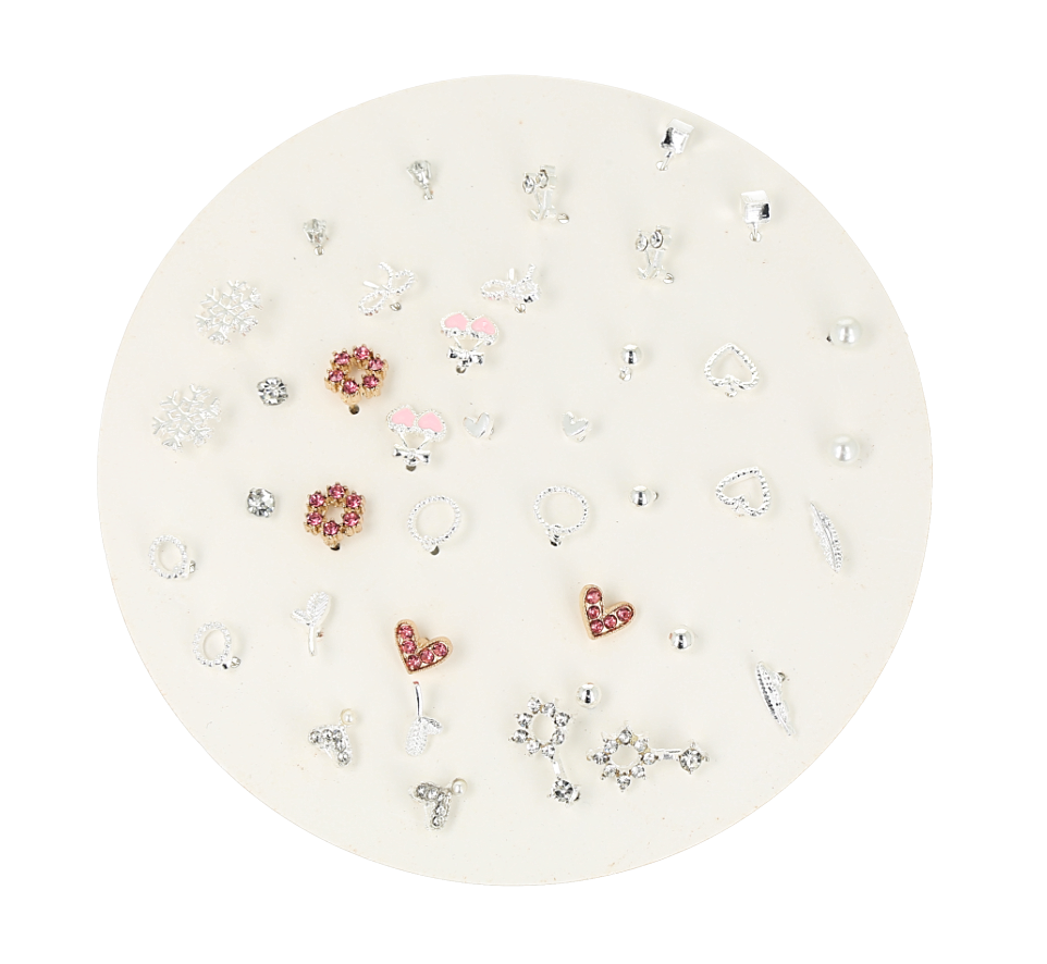 Set variado de aretitos color silver