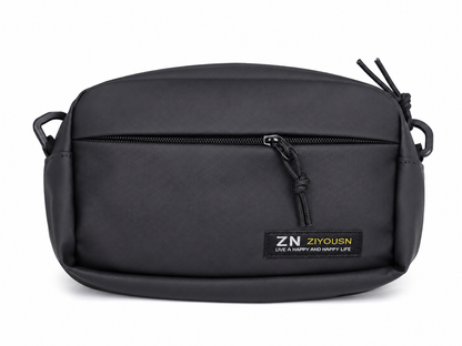 Bolso organizador compacto de hombro color negro con bolsillo frontal y cierre resistente.