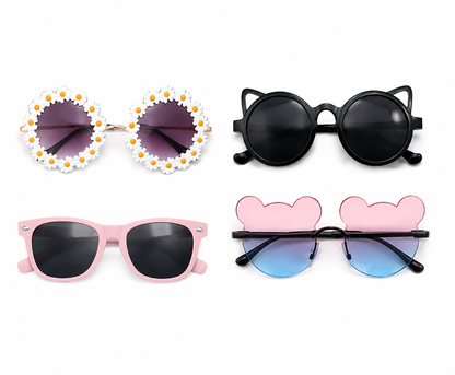 Set de 4 Lentes de Sol Infantiles con Diseños Surtidos.