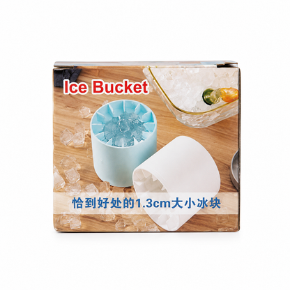 Molde para cubos de hielo pequeños de 1,3 cm con recipiente.