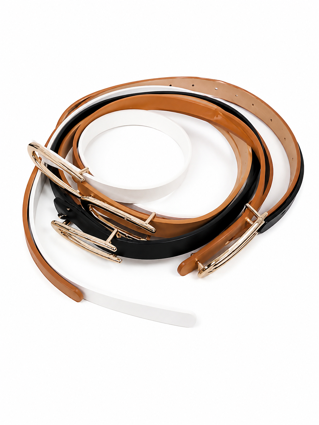 Set de cinturones delgados para mujer con hebilla metálica en colores blanco, negro y camel.