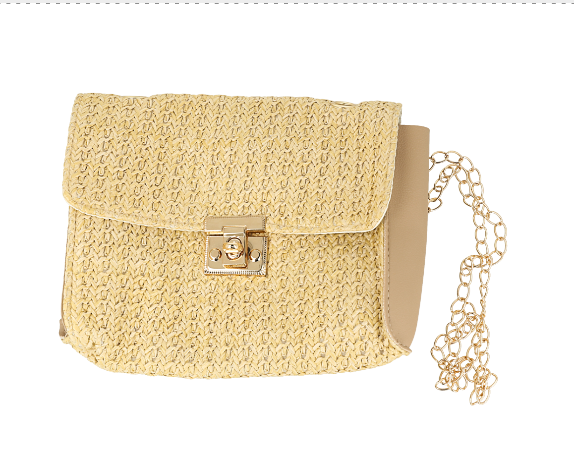 Bolso cruzado de paja beige con cadena color dorado.