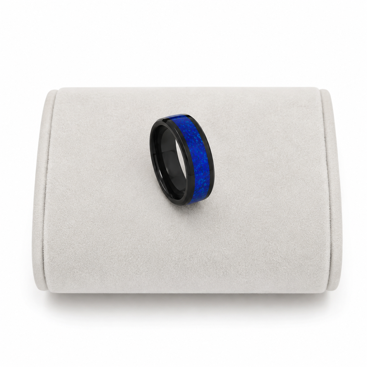 Anillo de diseño liso color negro con franja azul Talla 13.