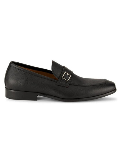 Mocasines negros para hombre con hebilla metálica y acabado texturizado, talla 9.
