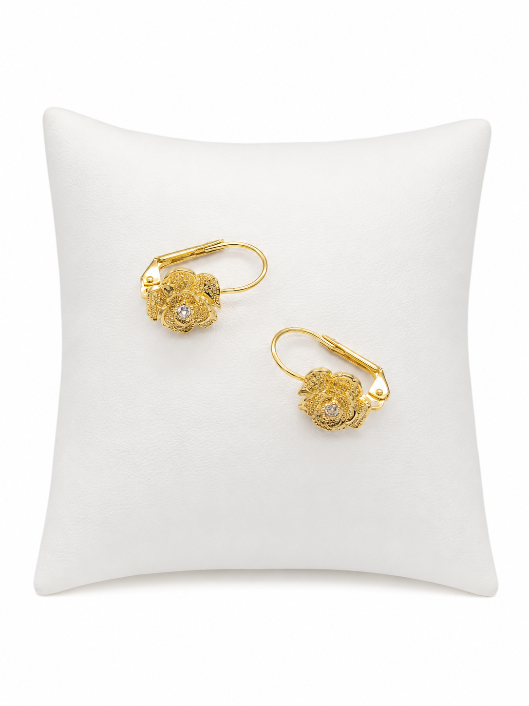 Pendientes Colgantes con Diseño de Flor Color Dorado para Mujer.