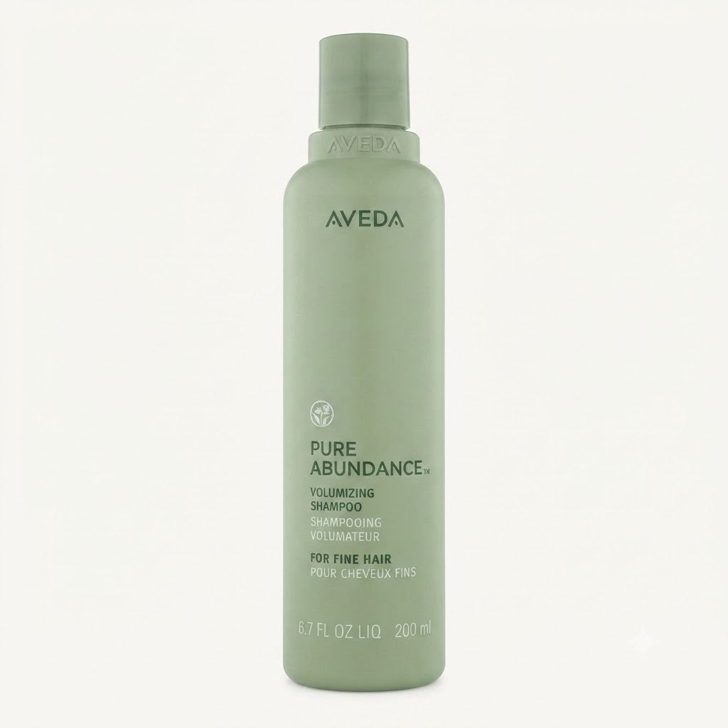 Champú diseñado específicamente para aportar volumen al cabello fino.