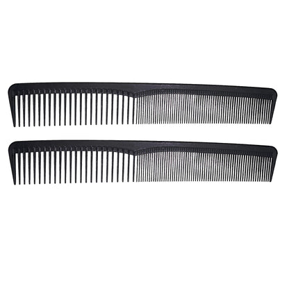 Peine de corte de peluqueríal fabricado en plástico o fibra de carbono de color negro.