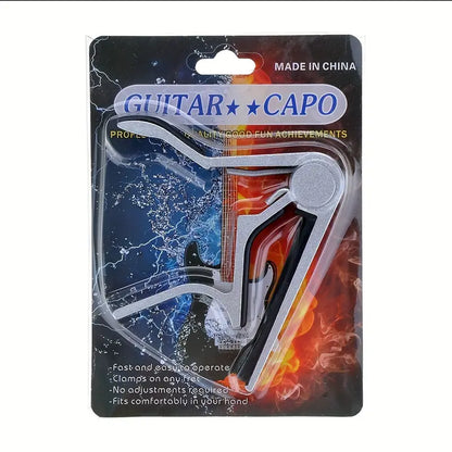 Capotraste negro diseñado para guitarras acústicas y eléctricas.