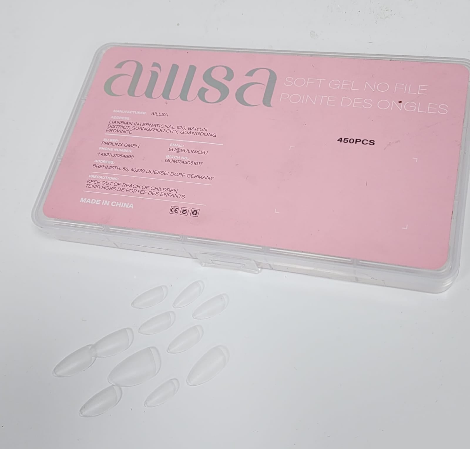 Puntas de uñas postizas, diseñadas para extensiones de manicura.