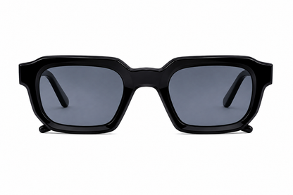 Gafas de sol rectangulares con montura negra y lentes azul grisáceo.