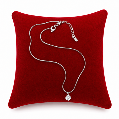 Collar con Colgante de Cristal Redondo en Acero Inoxidable Color Plateado.