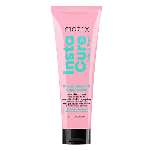 Mascarilla capilar líquida, sirve para fortalecer y reparar el cabello muy dañado.
