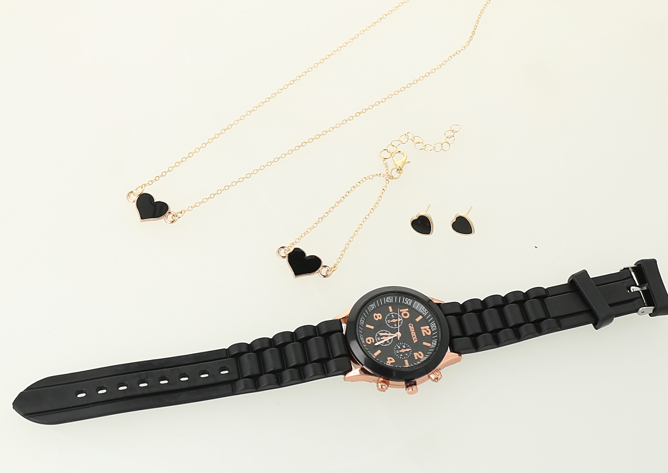Set completo de accesorios reloj, aretes, pulsera, collar black hearth