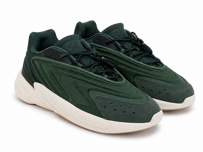 Zapatos deportivos verdes con suela crema y diseño de paneles texturizados, talla 11.