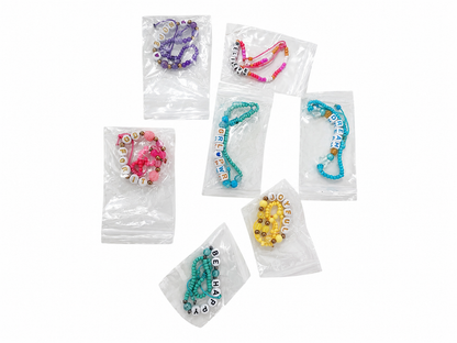 Set de Pulseras Artesanales con Letras y Cuentas de Colores – Pulseras Ajustables Estilo Cute/Kawaii para Niñas y Adolescentes.