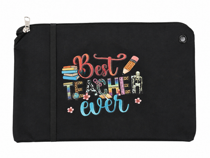 Estuche organizador con cierre y diseño estampado para accesorios escolares.