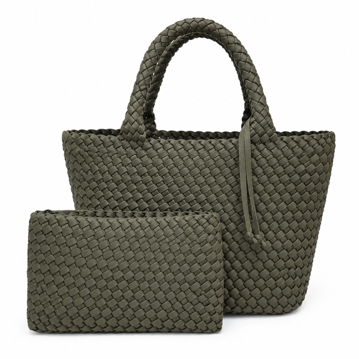Bolso tejido de mano con cartera organizadora extraíble.