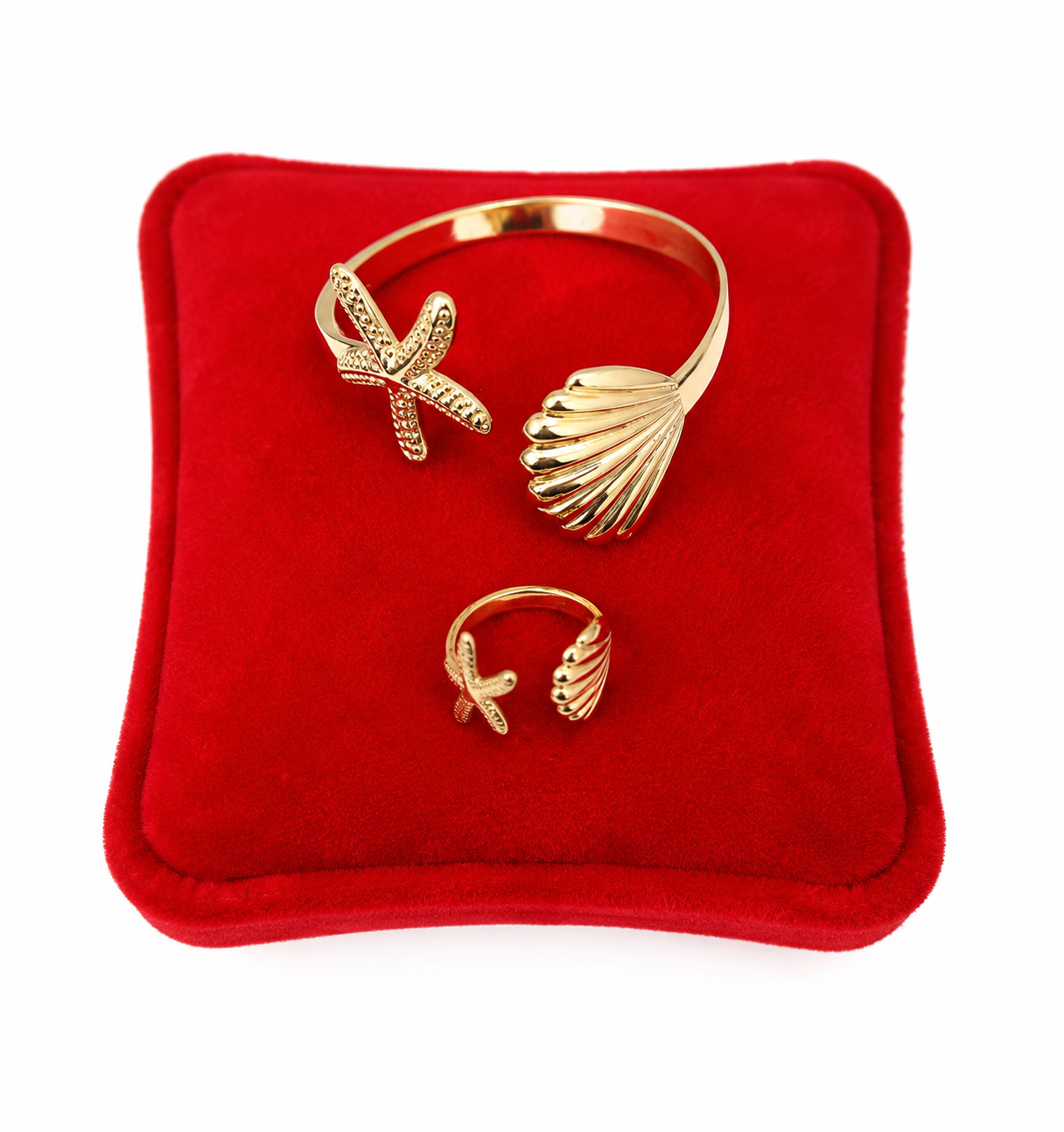 Set de Pulsera y Anillo Dorados con Diseño de Estrella de Mar y Concha – Joyería Elegante Estilo Playa para Mujer.