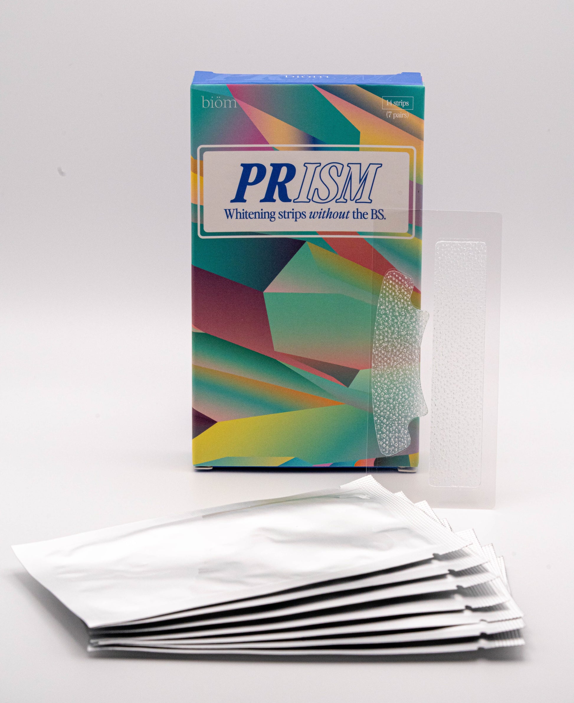 Este es un paquete de PRISM Whitening Strips , diseñado para blanquear los dientes.