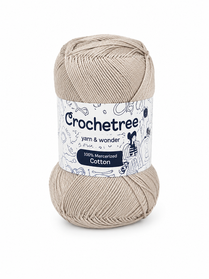 Hilo para crochet de algodón mercerizado en color beige.