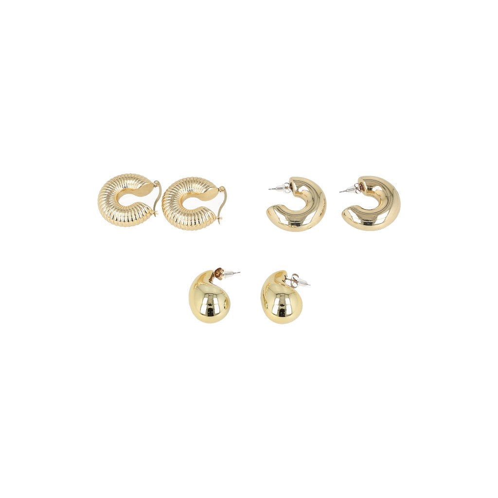 Aretes dorados tipo argolla, paqu 3 Dorados.