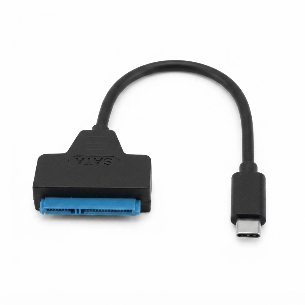 Adaptador de cable SATA a USB Tipo-C diseñado para conectar discos duros de 2.5 pulgadas o SSDs a una computador.