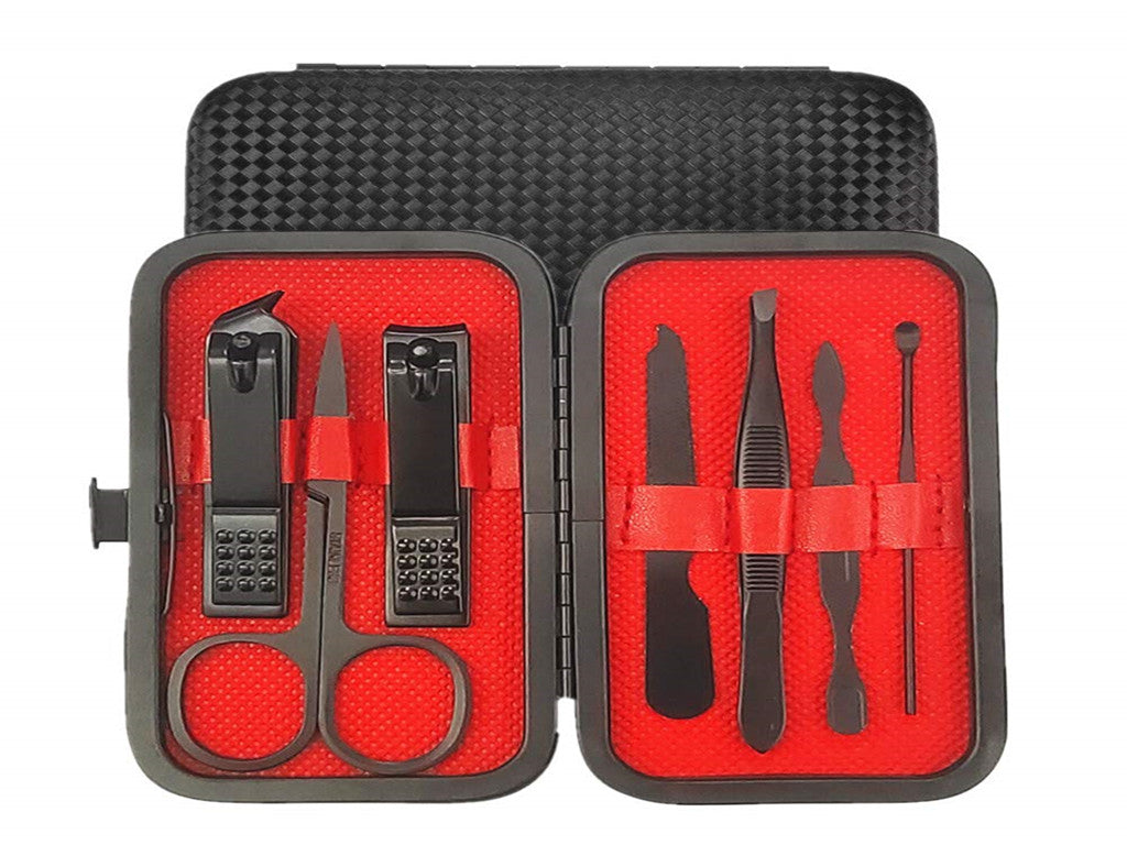 Set de manicura y pedicura de acero inoxidable en color negro con un estuche compacto de viaje.