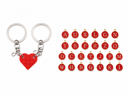 Llavero Personalizable con Iniciales y Corazón Rojo para Parejas.