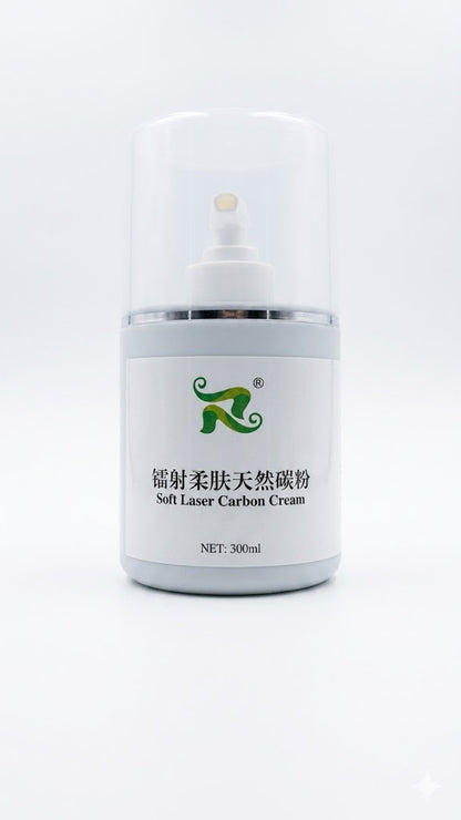 Crema de carbono suave de 300 ml diseñada para utilizarse con tratamientos láser de rejuvenecimiento facial.