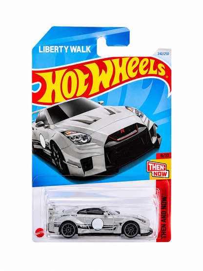 Carro de colección a escala Nissan GT-R R35 con kit de carrocería ancha en color gris.