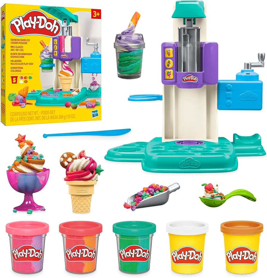 Juego que  incluye una máquina para crear helados de masa con efecto remolino.