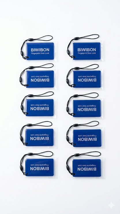 Tarjetas azules son llaveros RFID diseñados para cerraduras inteligentes.