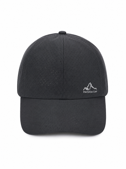 Gorra Deportiva Transpirable de Color Negro con Visera Curva.