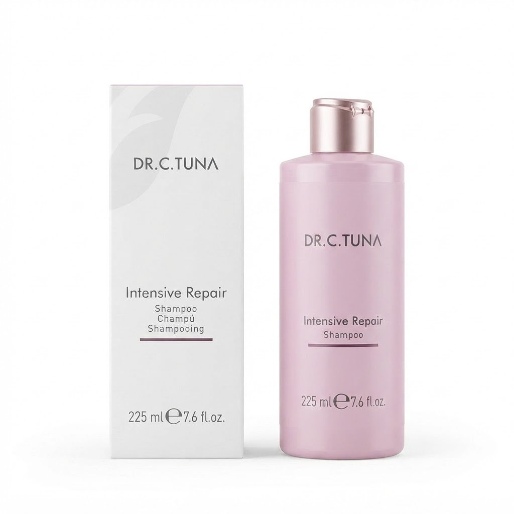 Champú reparador en presentación de 225 ml diseñado para cabello seco y dañado.