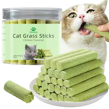 Snacks diseñados para ayudar a la eliminación de bolas de pelo y la limpieza dental en gatos.