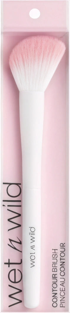 Brocha difuminadora  Essential Crease Blending Brush con cerdas sintéticas blancas y puntas rosadas.