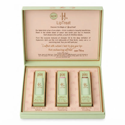 Set de trío de bálsamos labiales hidratantes con ingredientes como ácido hialurónico, aceite de aguacate.