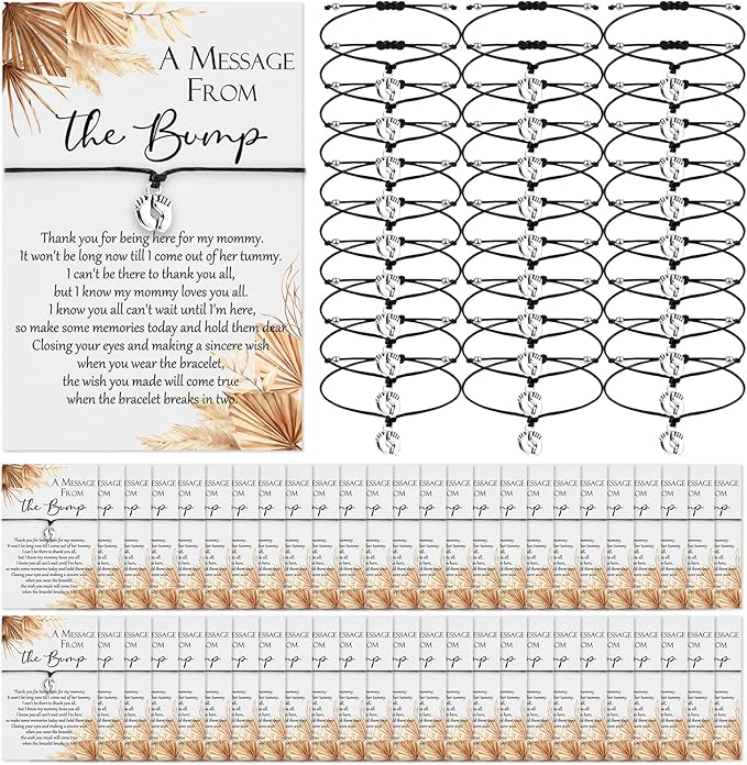 50 pulseras ajustables con 50 tarjetas de mensajes de la barriga Pulseras con dijes de huellas de pies para baby shower para regalos de agradecimiento de revelación de género.