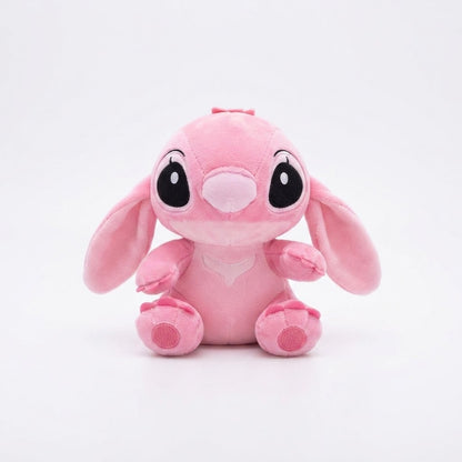 Peluche de color rosa inspirado en Ángel, la entrañable amiga y pareja de Stitch.
