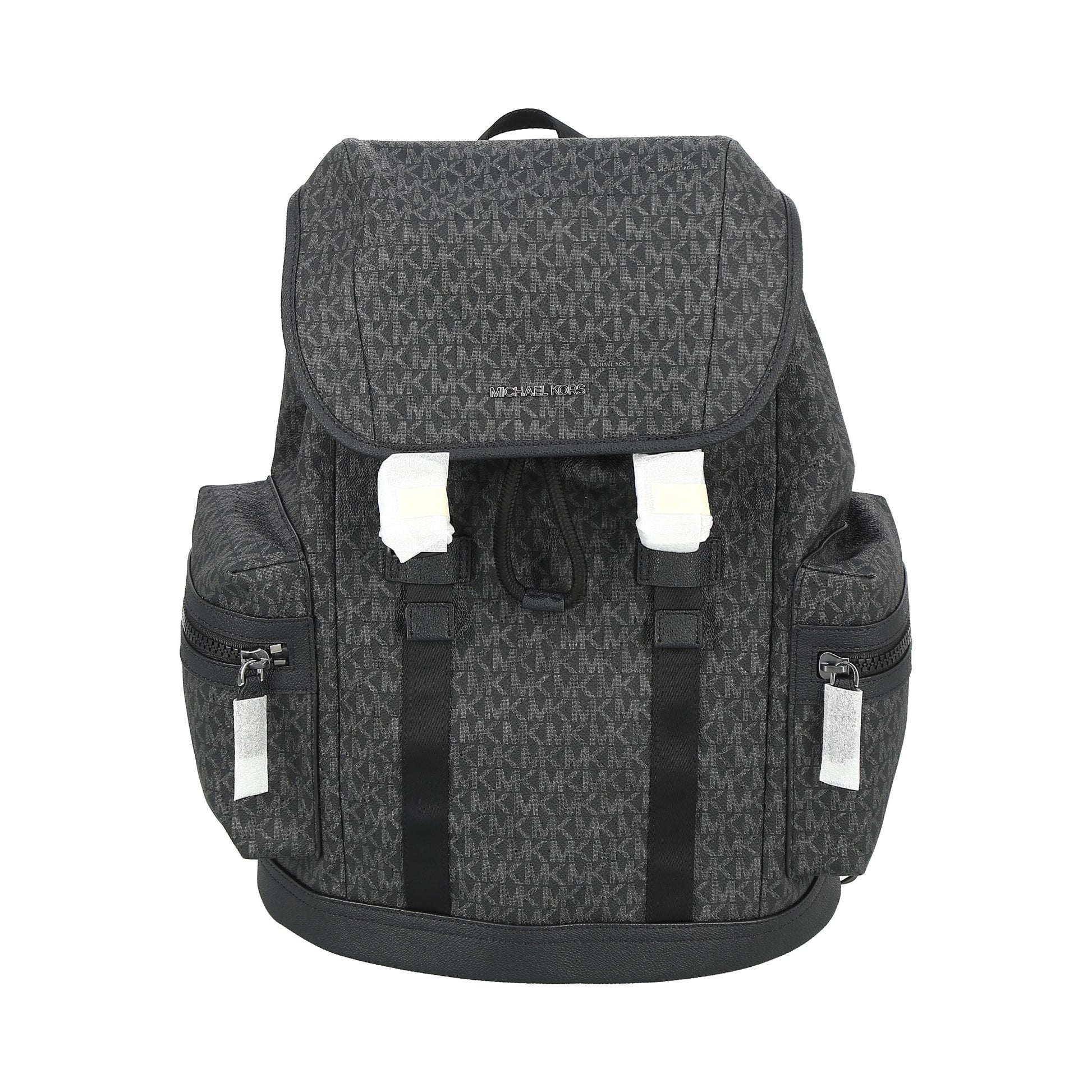 mochila Cooper negra.