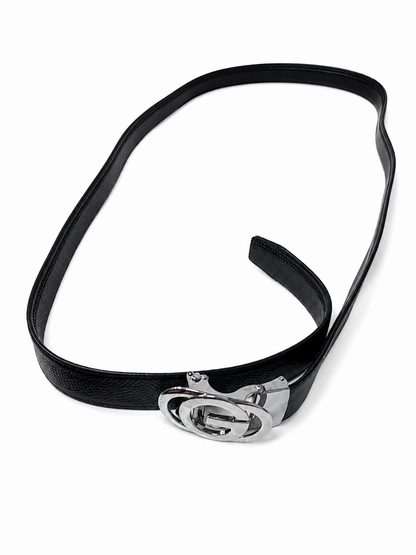 Cinturón Casual Negro con Hebilla Metálica Plateada Estilo Moderno Unisex.