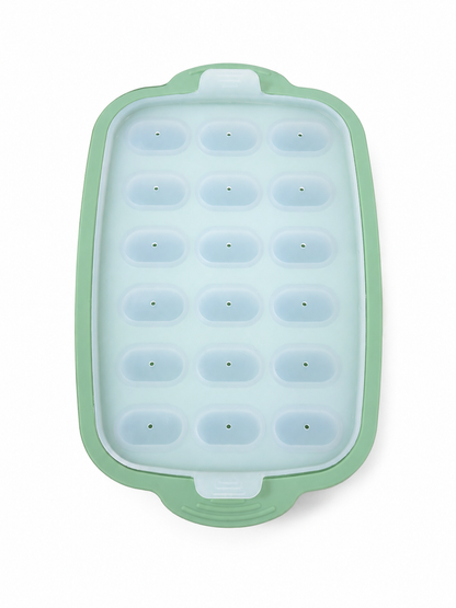 Molde de Silicona para Cubos de Hielo con Tapa.