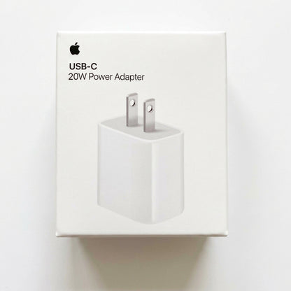Adaptador de corriente USB-C de 20 W.