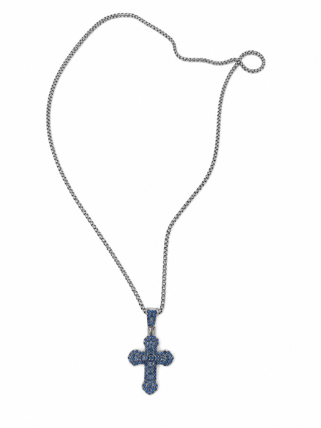 Collar con Cruz Decorativa Color Plateado y Cristales Azules.