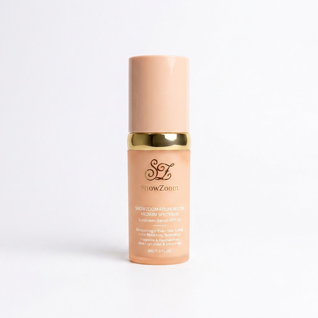 Base de maquillaje líquida 4 en 1 ofrece protección solar con un SPF 50+ y actúa también como corrector e hidratante.